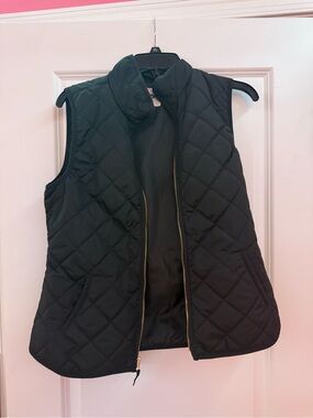 Old navy Black Quilted Women's Vest Jacket - Classic Sleeveless Coat